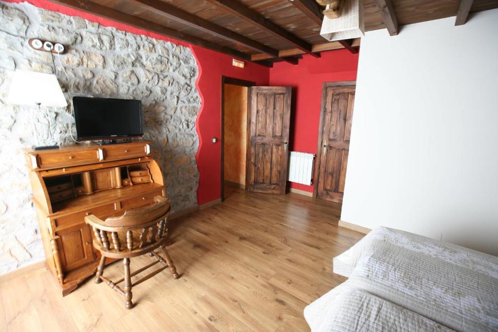 El Conventu Del Asturcon Guest House Lago  Bilik gambar